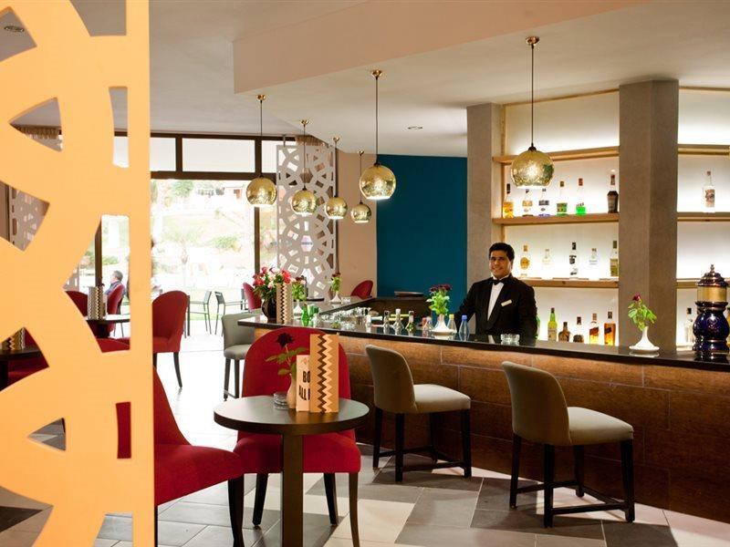 โรงแรมเคนซี ยูโรปา อกาดีร์ ภายนอก รูปภาพ The bar at the hotel