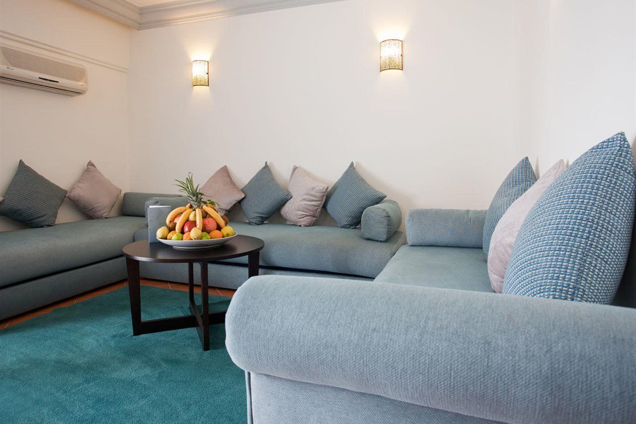โรงแรมเคนซี ยูโรปา อกาดีร์ ภายนอก รูปภาพ A suite at the hotel